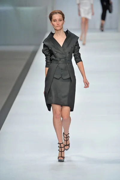 Look 45